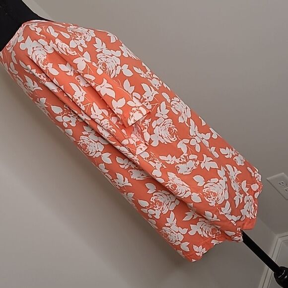 Pretty orange with white floral print blouse - Picture 3 of 6